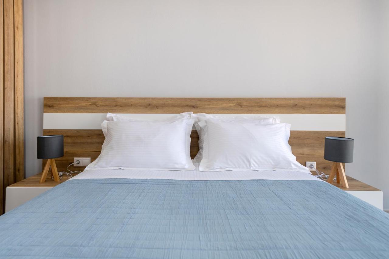 Peters Place - Paros Resort Parasporos Екстер'єр фото