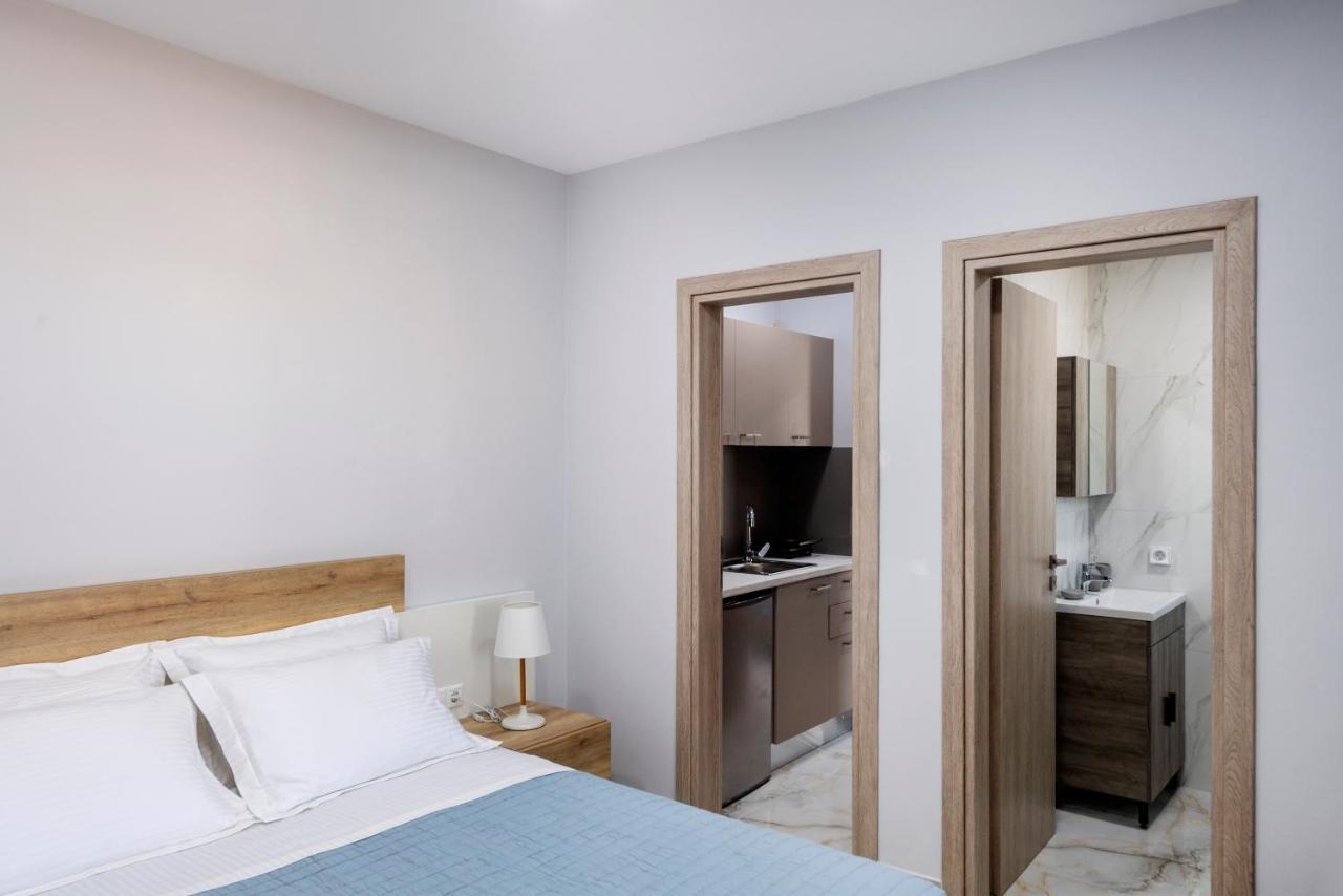 Peters Place - Paros Resort Parasporos Екстер'єр фото
